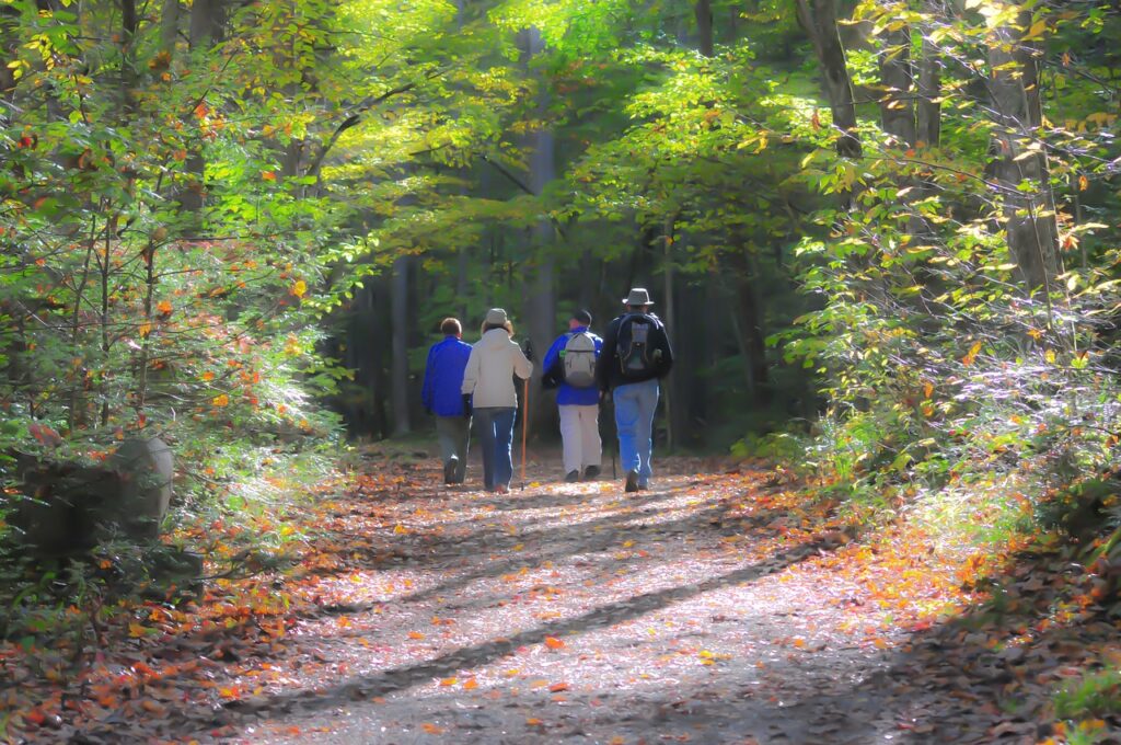 meet other hikers