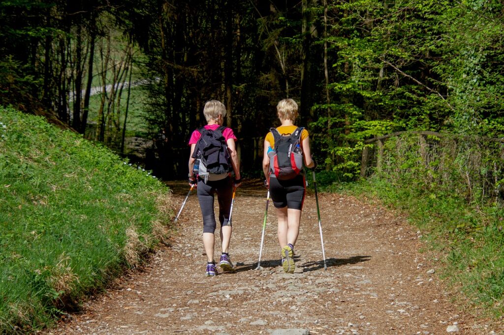 get started by looking for hiking buddies