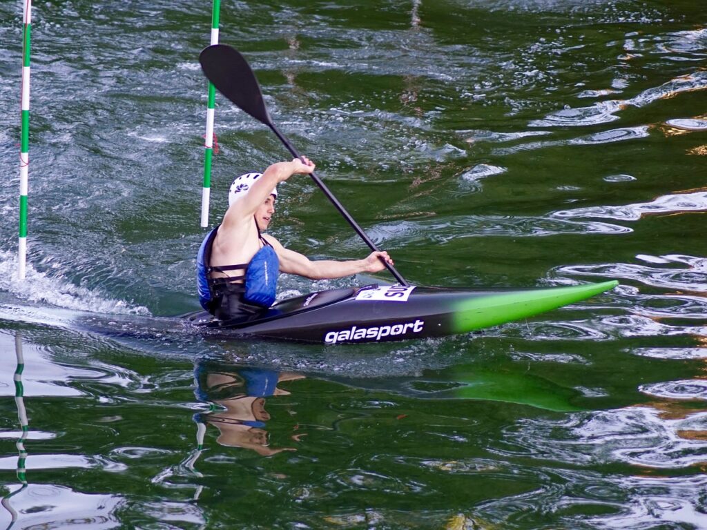 slalom is a type of whitewater kayaking